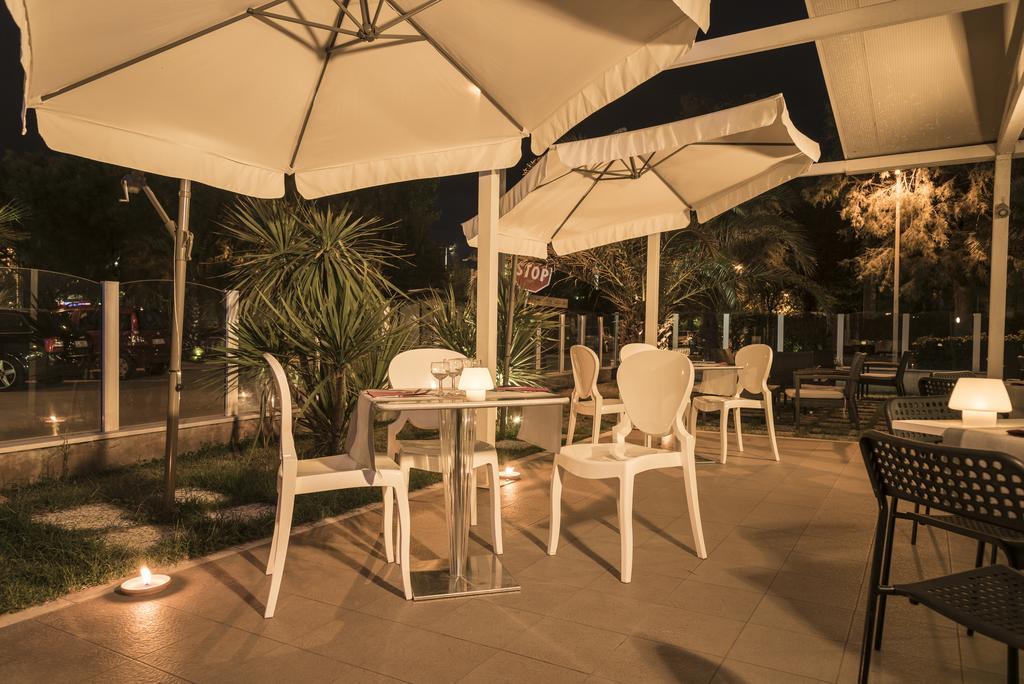 Hotel Vela D'Oro Riccione Luaran gambar