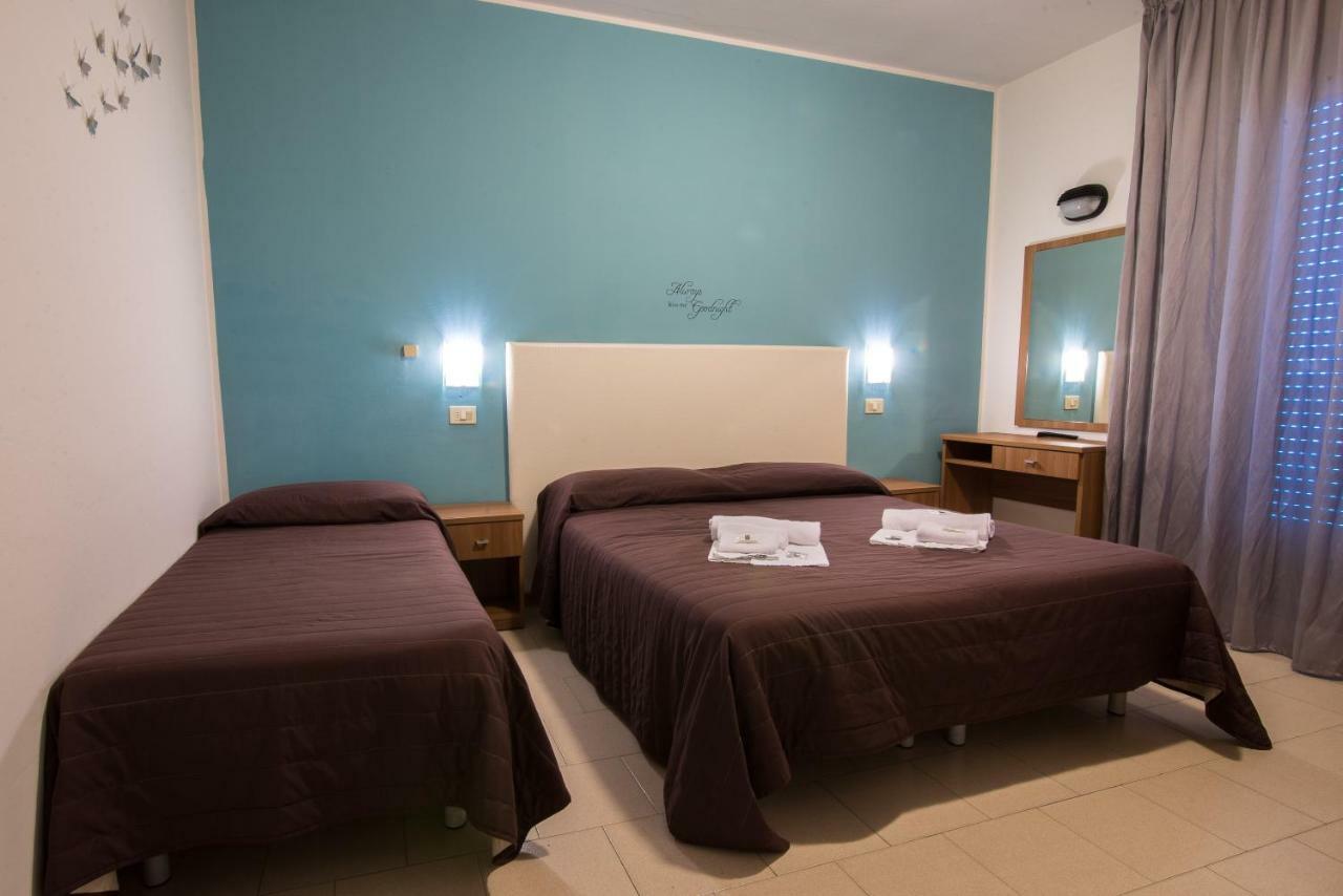 Hotel Vela D'Oro Riccione Luaran gambar