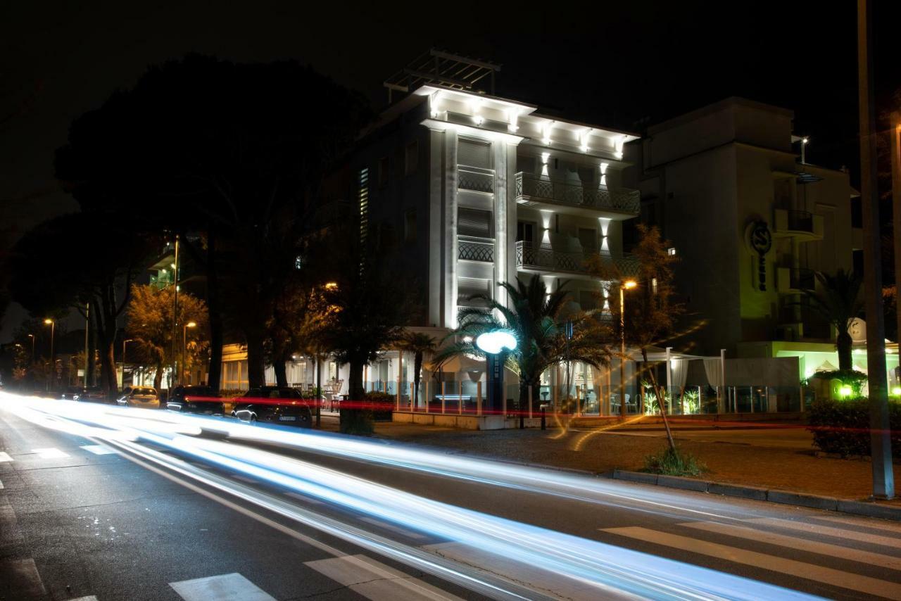 Hotel Vela D'Oro Riccione Luaran gambar