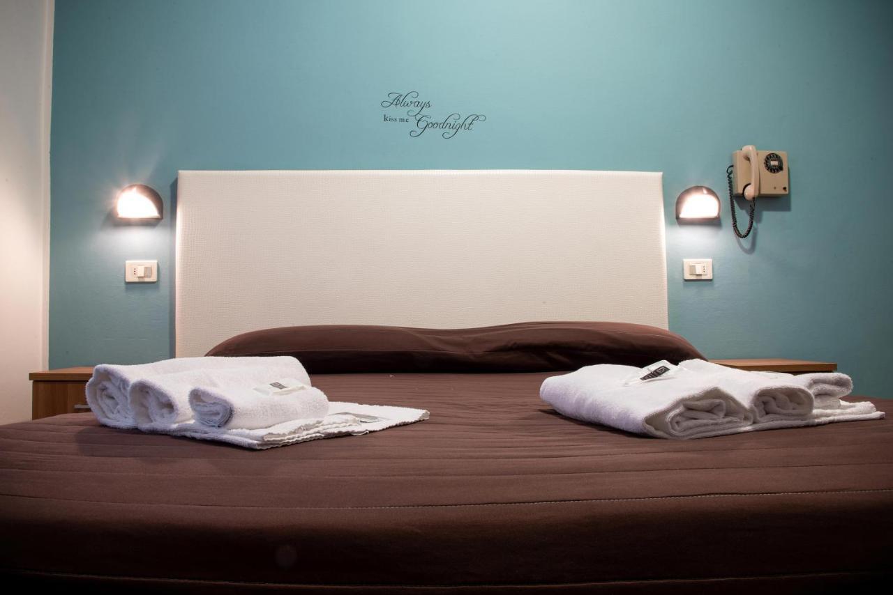 Hotel Vela D'Oro Riccione Luaran gambar